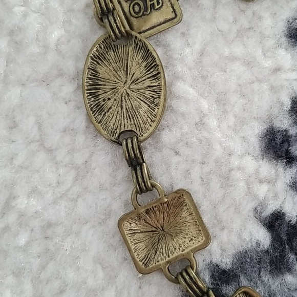 Belt - Picture 6 of 7